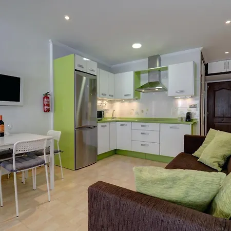 071 - Beachside Studio Perfect For A Family Getaway